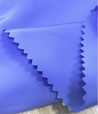 JS-DGAI 75D記憶服裝布 中厚款 羽絨服 棉服布料面料 側面照